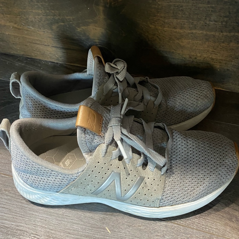 New‎ Balance Grey Fresh Foam Shoes Size 7.5